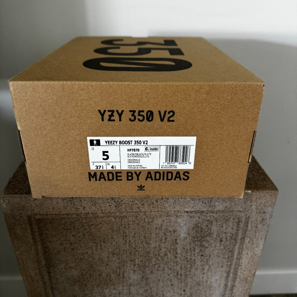 Yeezy Boost 350 V2 Slate Sneakers - Picture 4 of 4